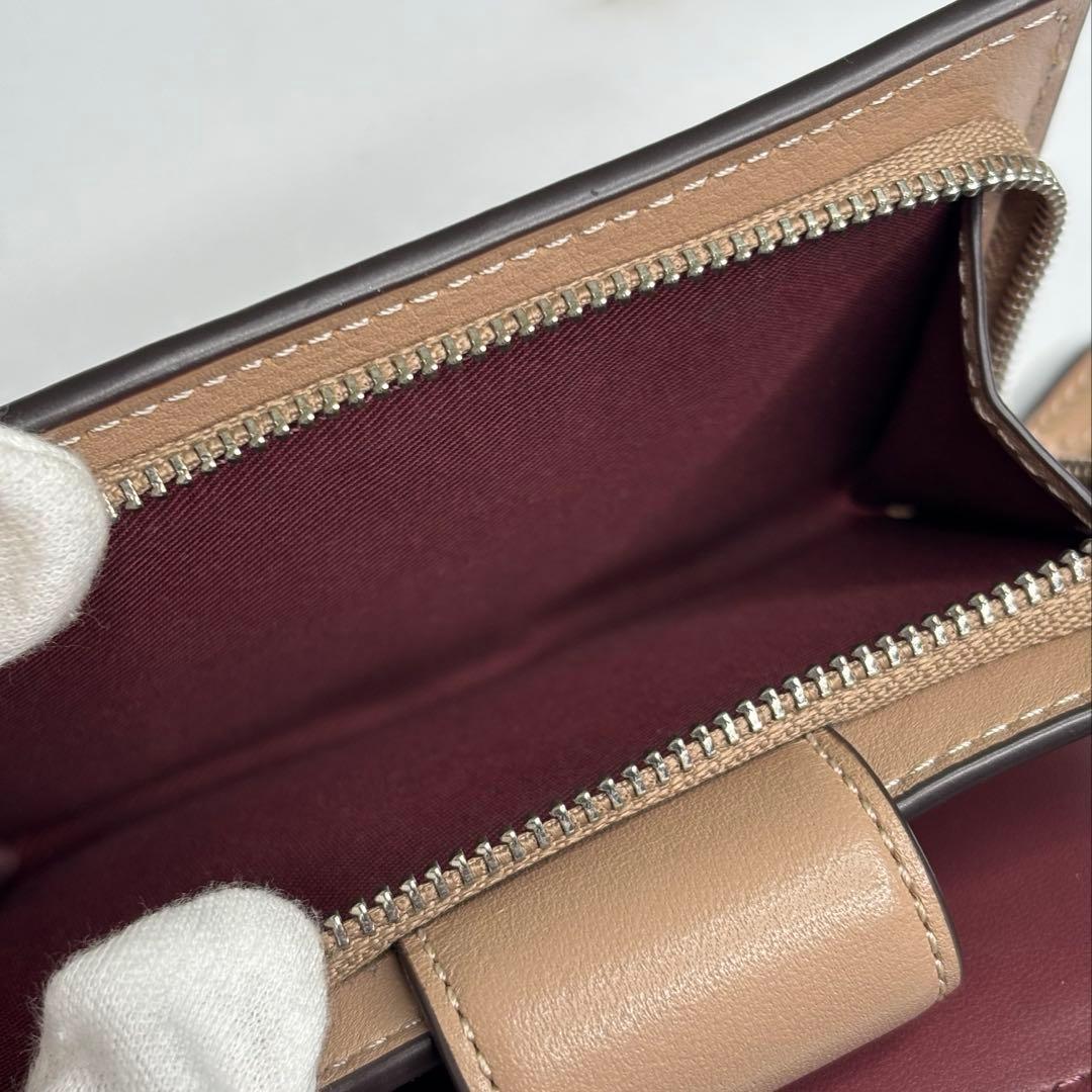 なかなか綺麗♡COACH♡コーチシグネチャー総柄折り財布