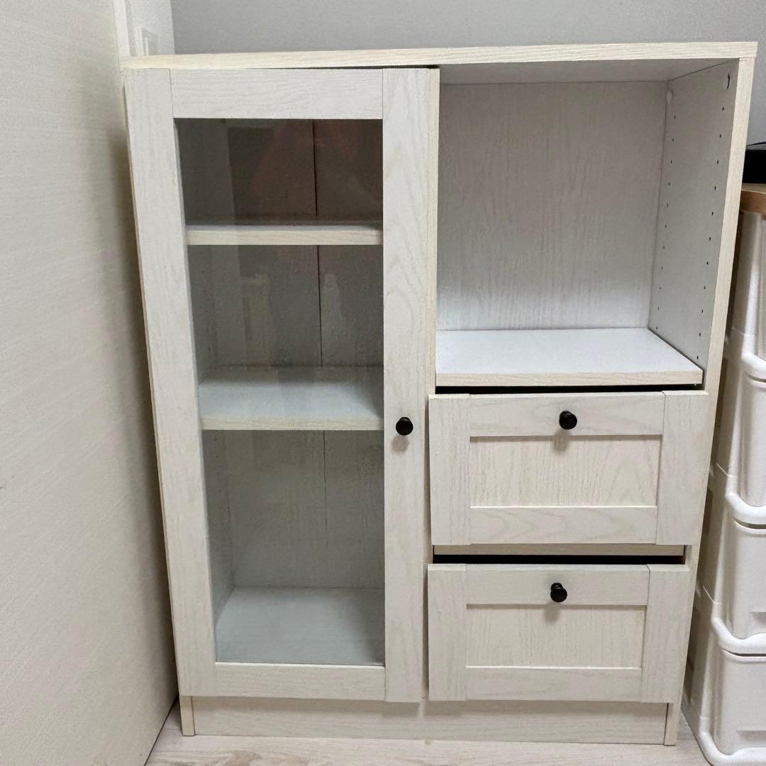 シフォン＊ニトリリズバレーホワイト木製キャビネット ガラス扉付き棚チェスト