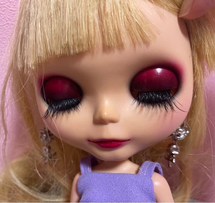 カスタムブライス アイラブユーイットトゥルー 眠り目 プルリング2本 ピアス