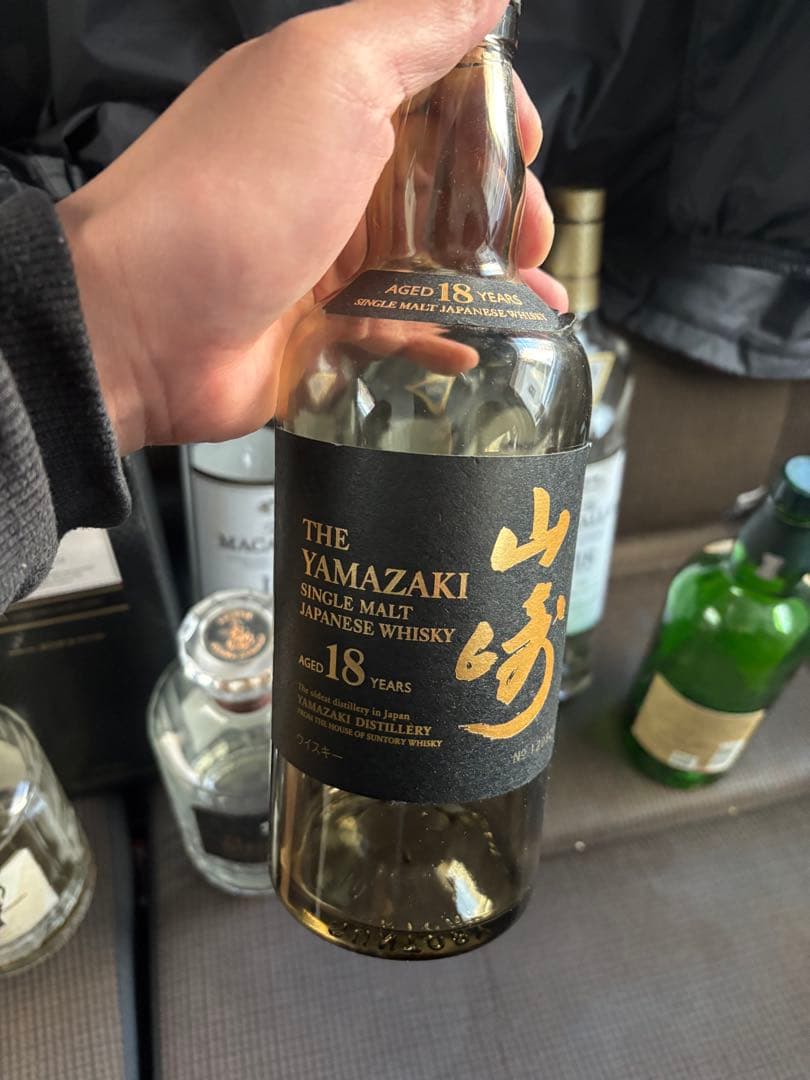 山﨑18年 2本白州18年響21年100周年1マッカラン 18年 3 箱1 空瓶
