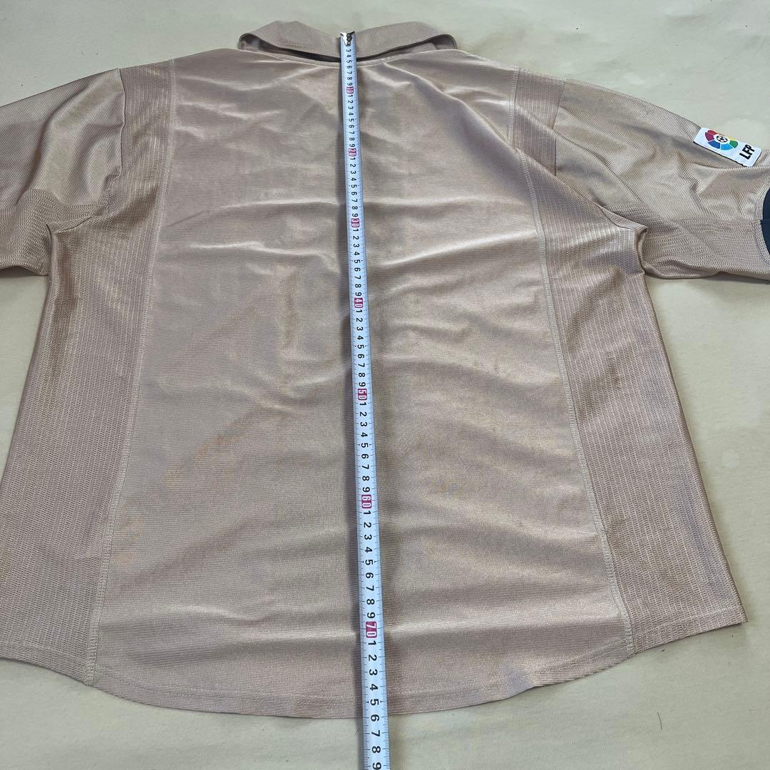 2001-02 FCバルセロナ アウェイユニフォーム