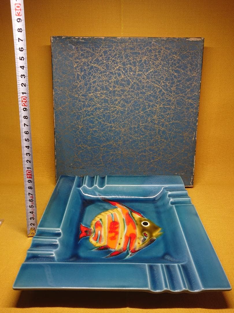 【美品】小物入れ　魚絵　陶器　置物　インテリア　工芸品　美術品　A1164