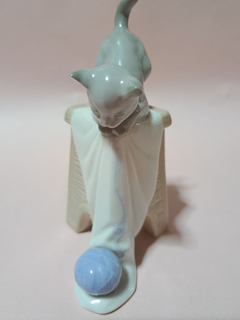 ナオ、リヤドロ猫オブジェ