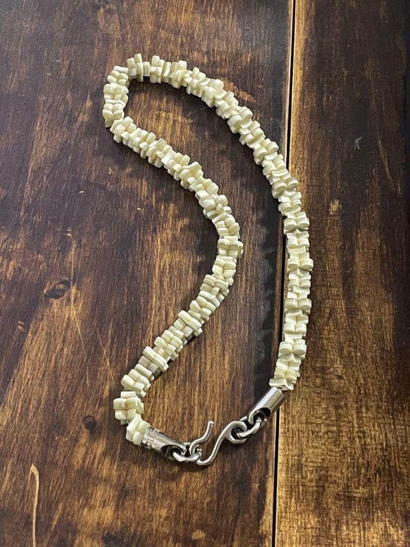 2018年SS限定　コリエ・トロピカル・フラワーズ　ブロン　ホーン素材ネックレス