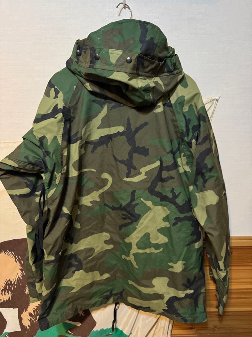 迷彩柄 パーカー 軍物 アーミー ECWCS B’z 稲葉着 GORE-TEX