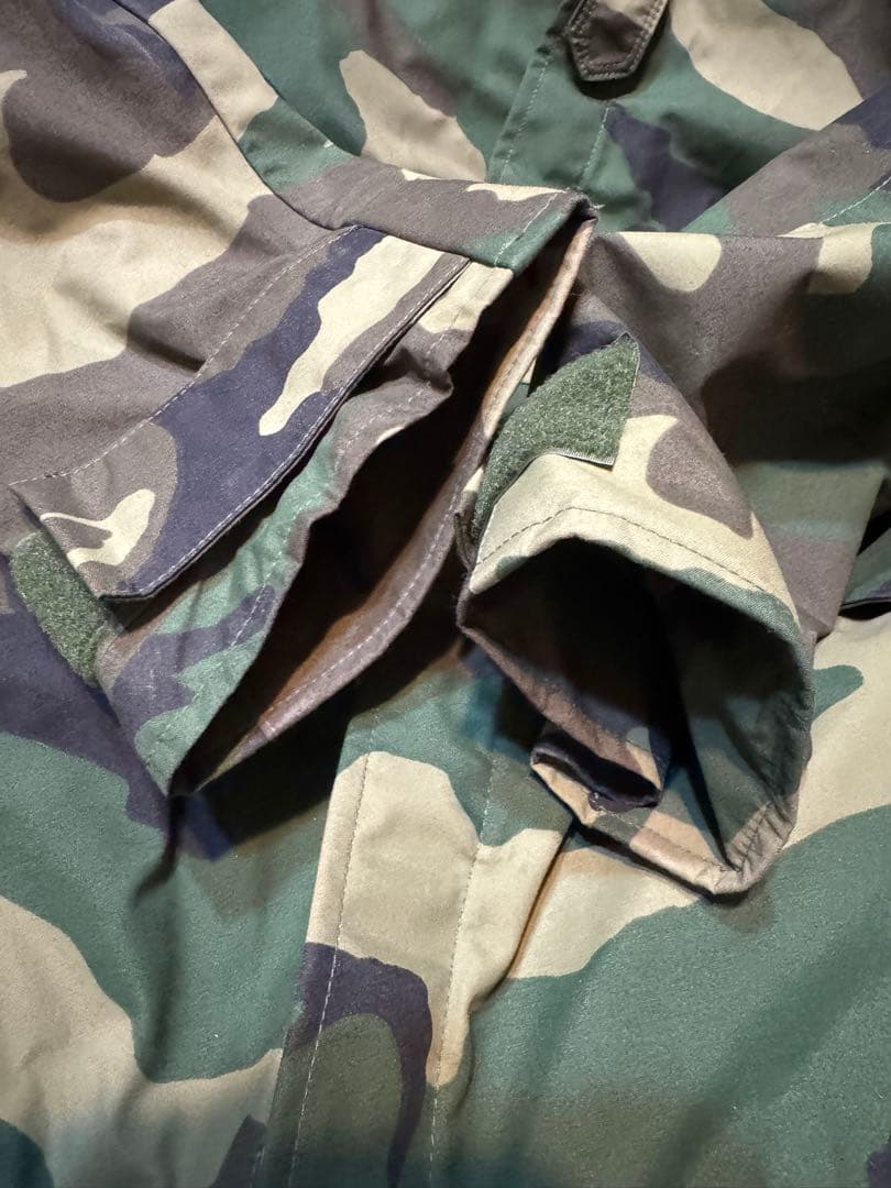 迷彩柄 パーカー 軍物 アーミー ECWCS B’z 稲葉着 GORE-TEX