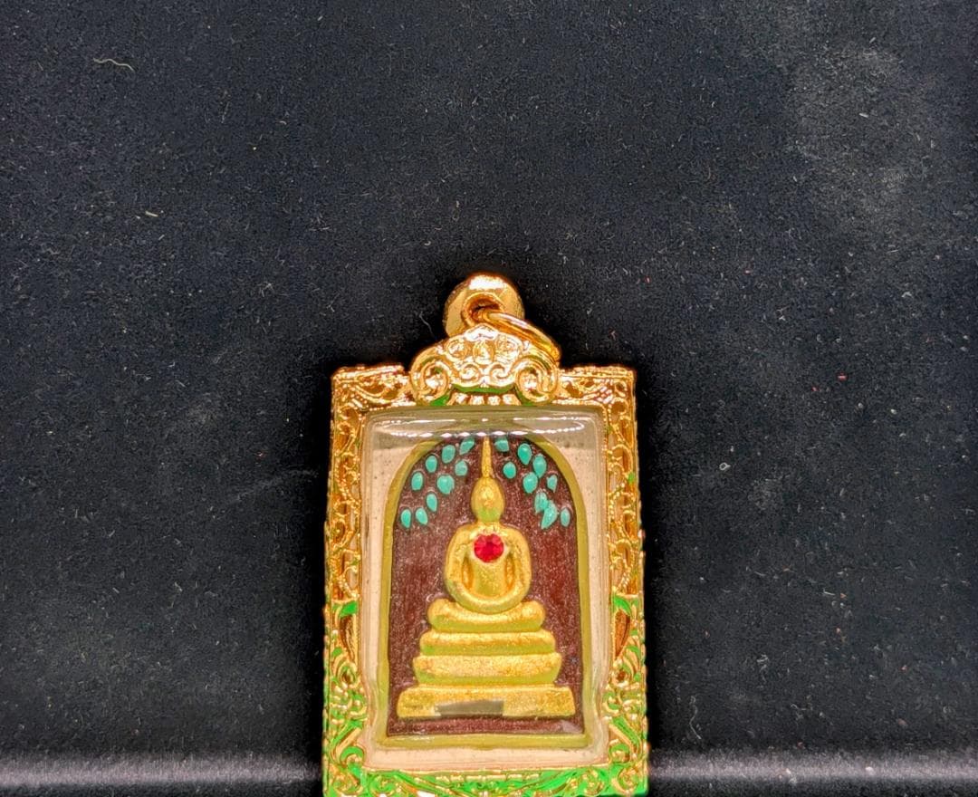 タイお守り　プラクルアン　ルアン・ポークン　ソムデット　2556年　(022)