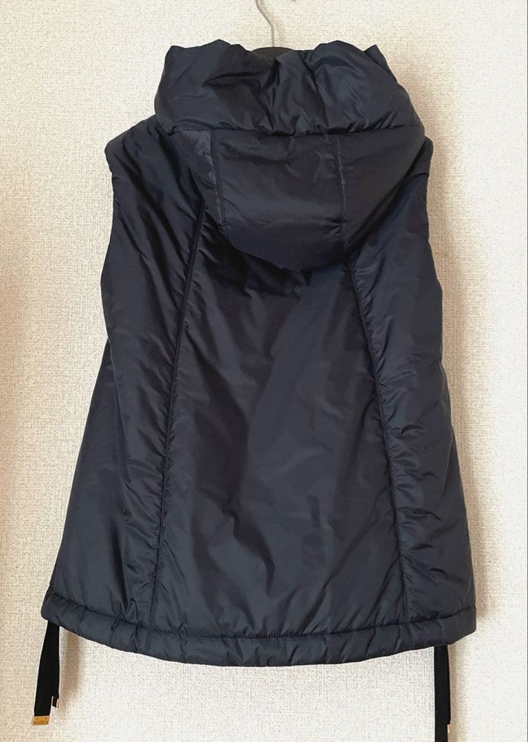 【新品未使用】MaxMara THE CUBE テクニカルキルティングジレ