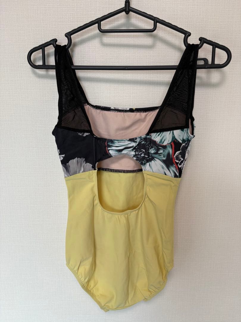 エレベ　バレエレオタード