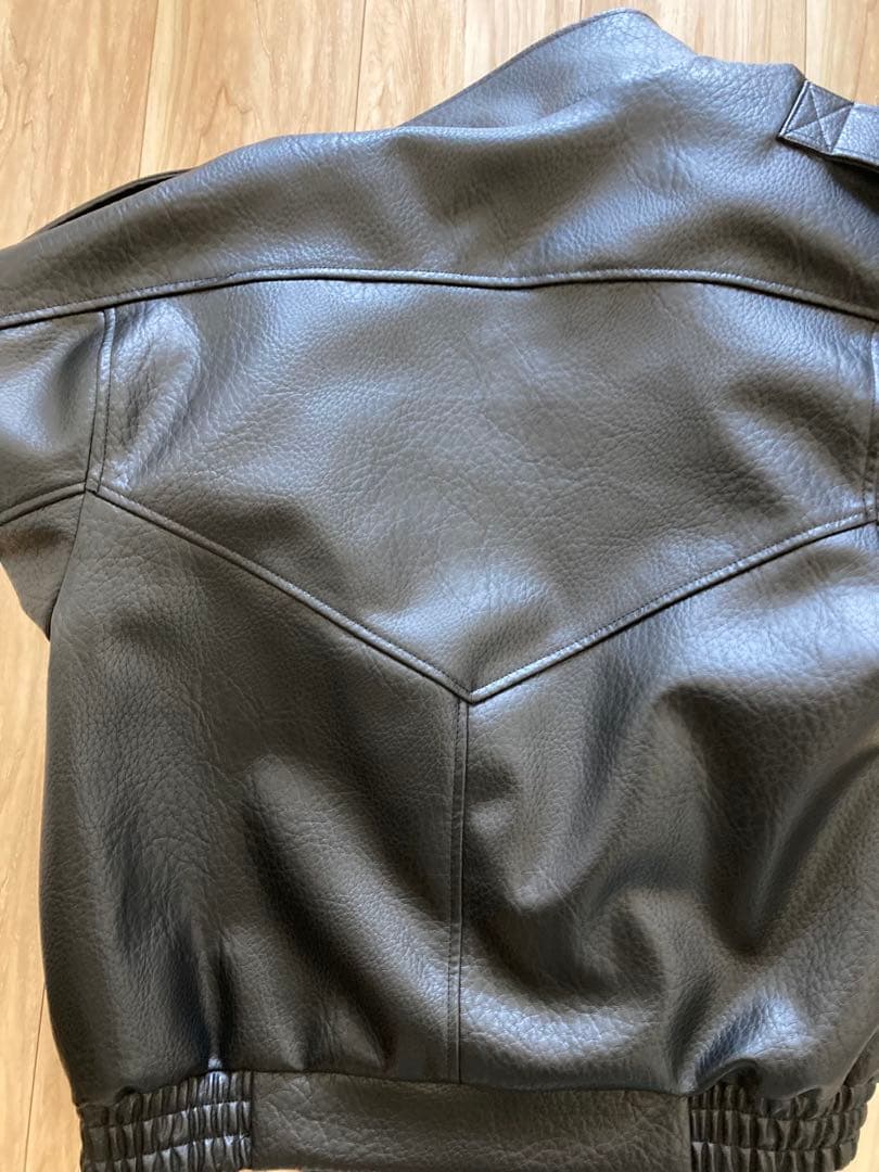 ZARAフェイクレザージャケットオーバーサイズ