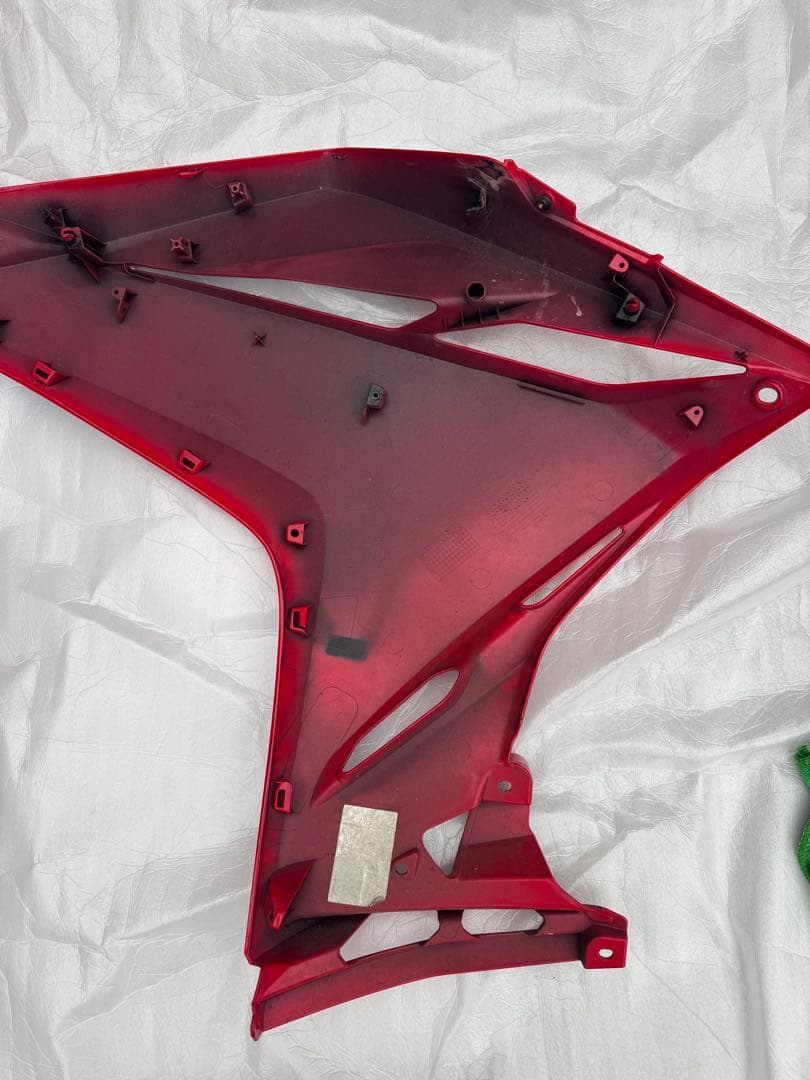 CBR250RR MC51 カウル　サイド　アッパー上側