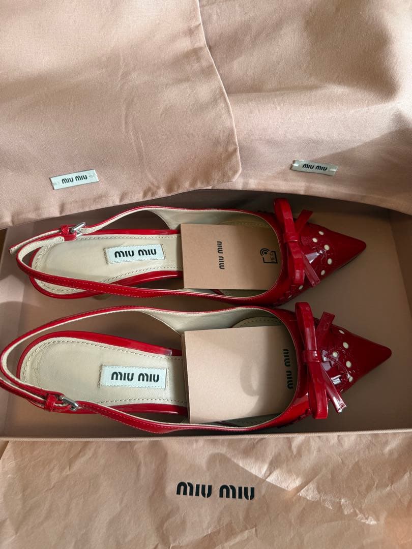 【超美品】【可愛い‼︎】MIUMIUパンプス