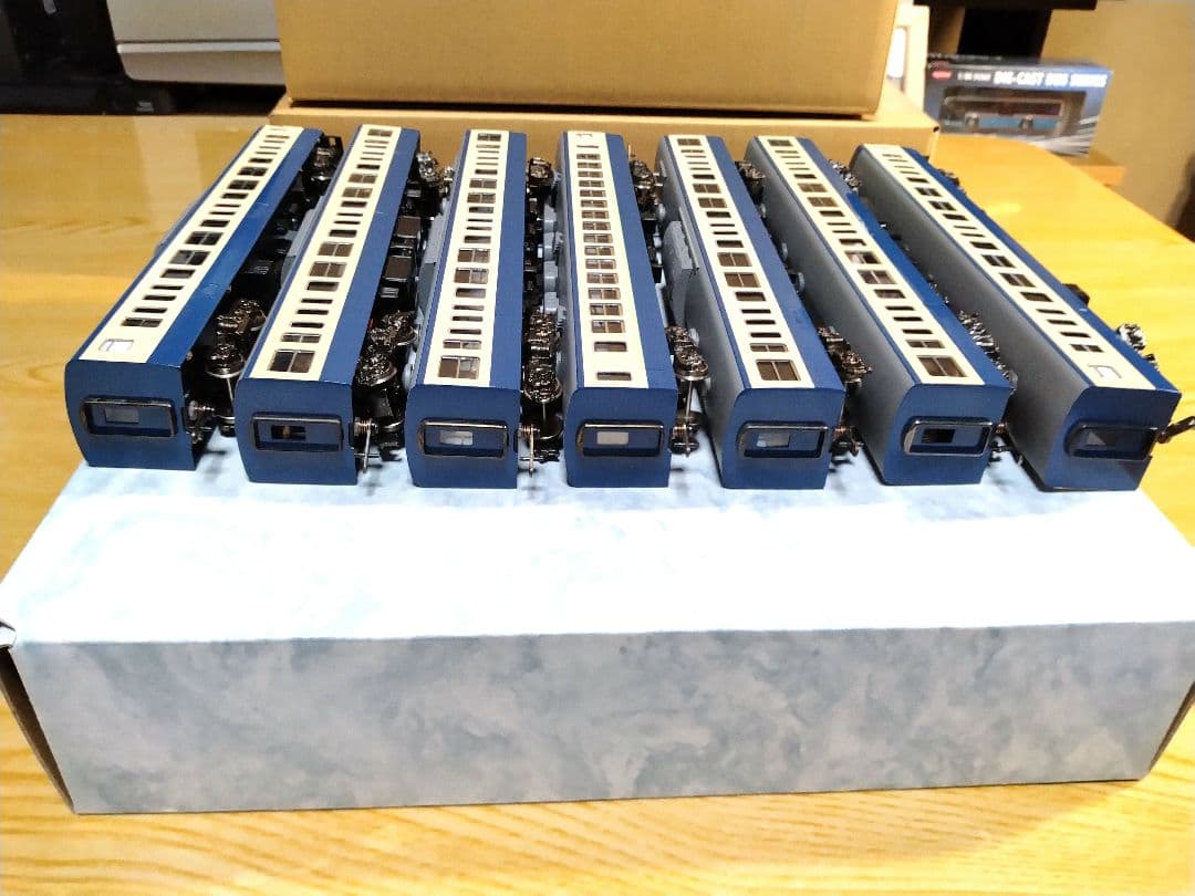 カツミ　HOゲージ　111系（113系）電車7両 横須賀線色　ブラスモデル