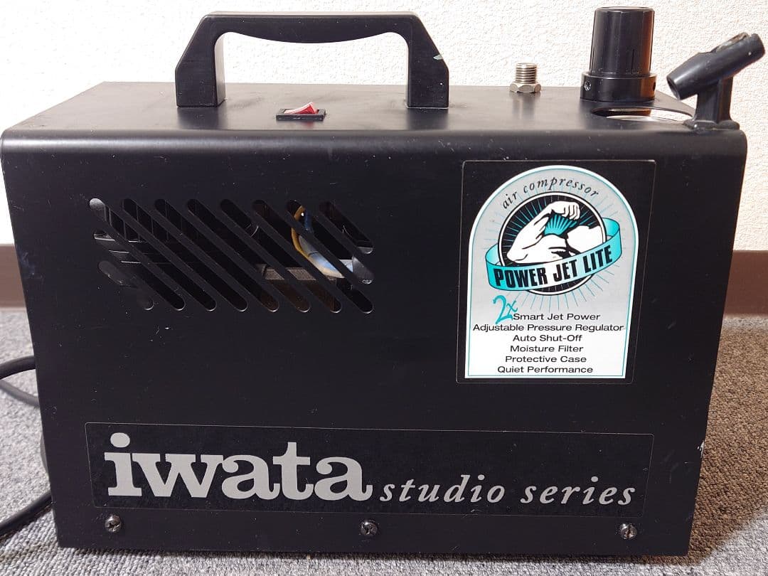 IWATA エアーブラシ用オイルフリーコンプレッサー