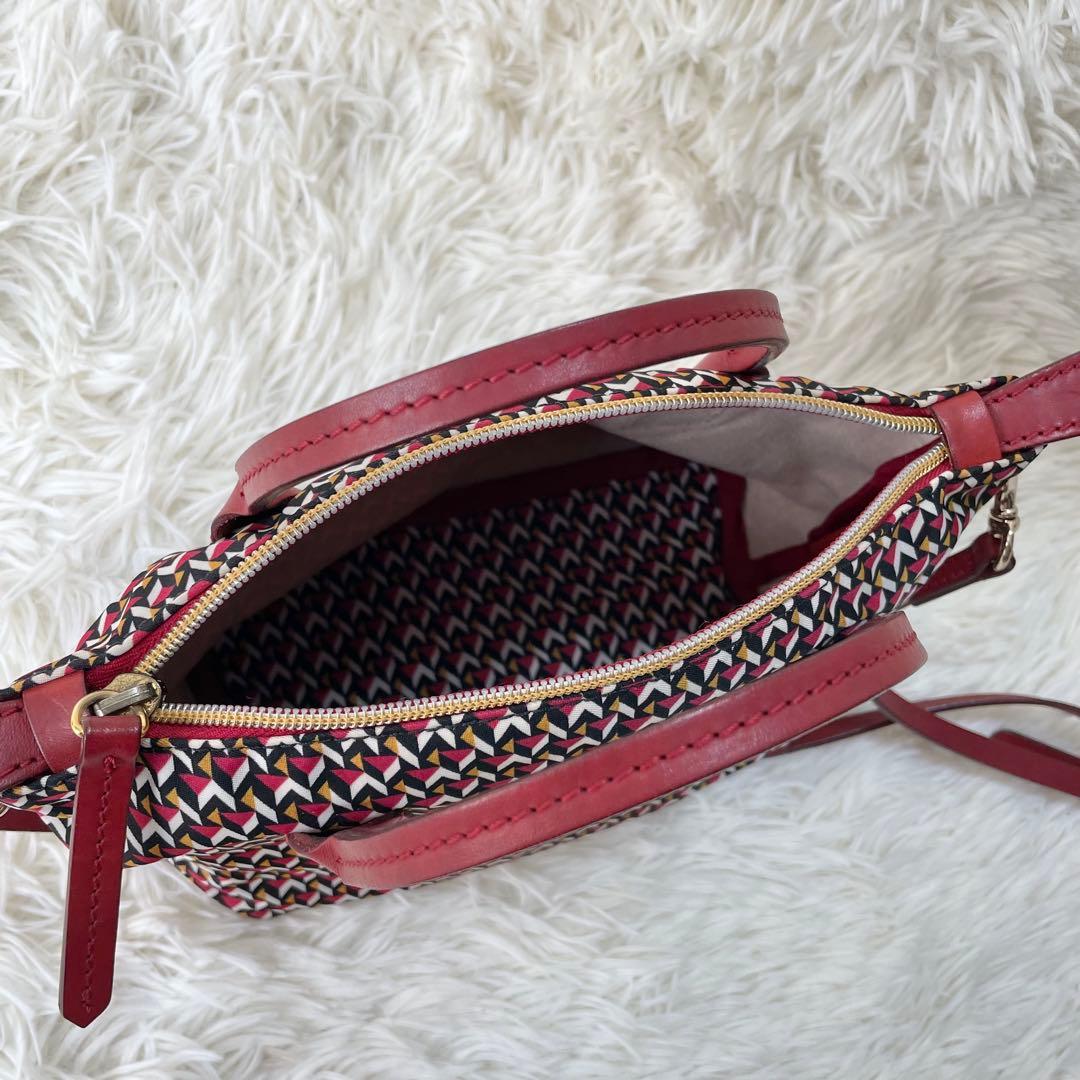 ロベルタピエリROBERTA PIERIショルダーバッグ　 赤　タタミ柄