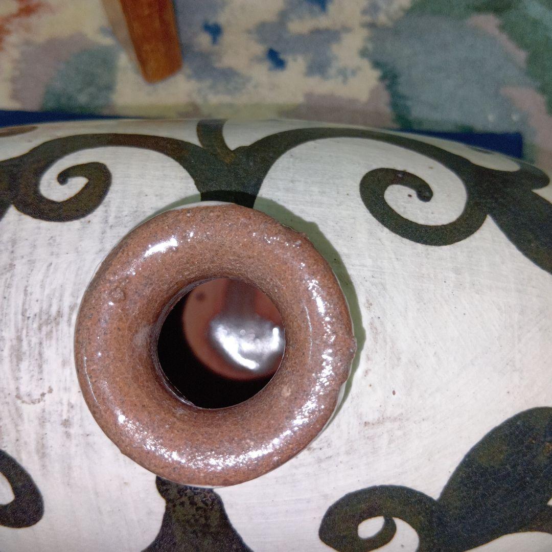 粉青沙器ぶんせんさいき 鉄絵唐草文長頸てつえからくさもんちょうけい