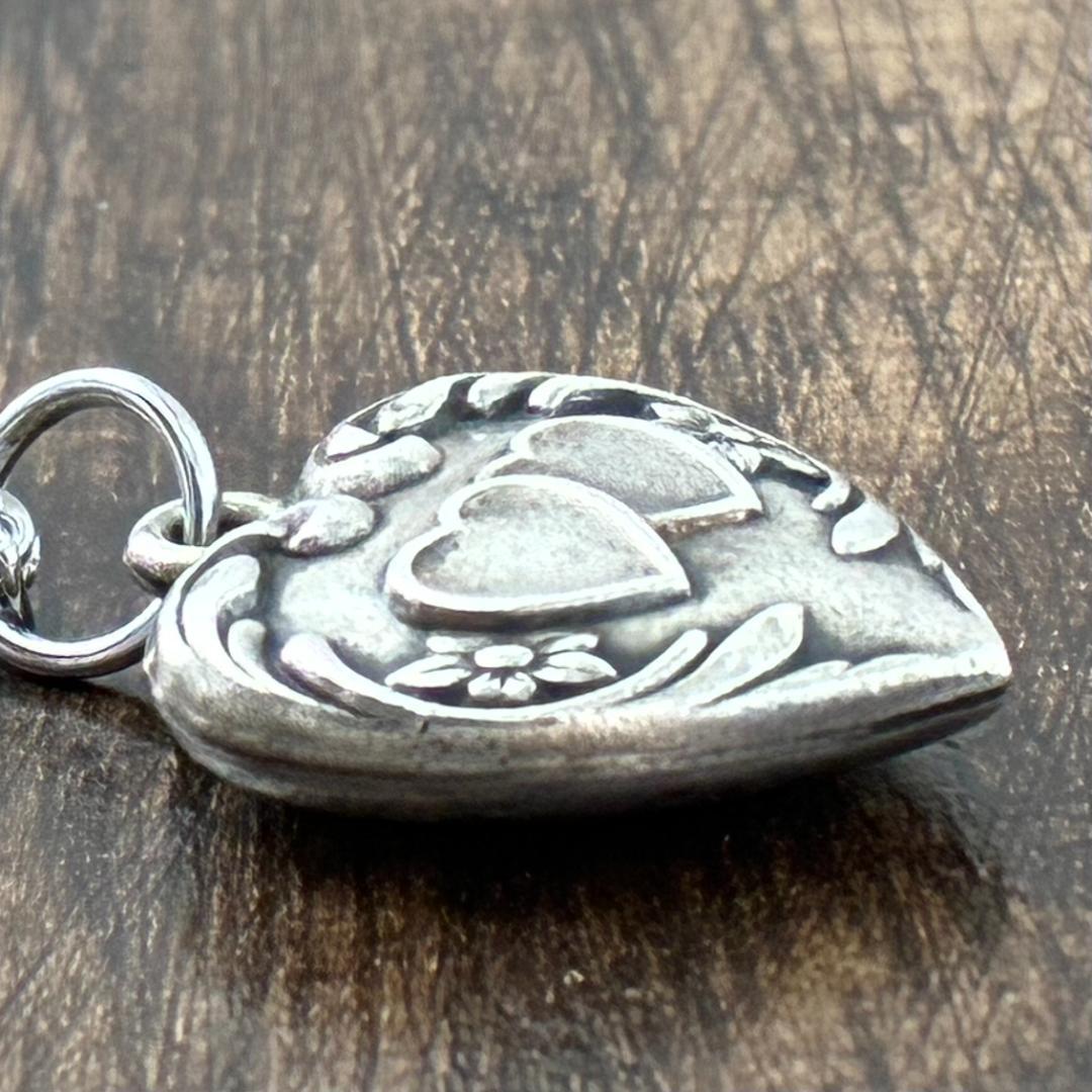 ●スウィートハートジュエリー ダブルハート シルバーヴィンテージネックレスNAV