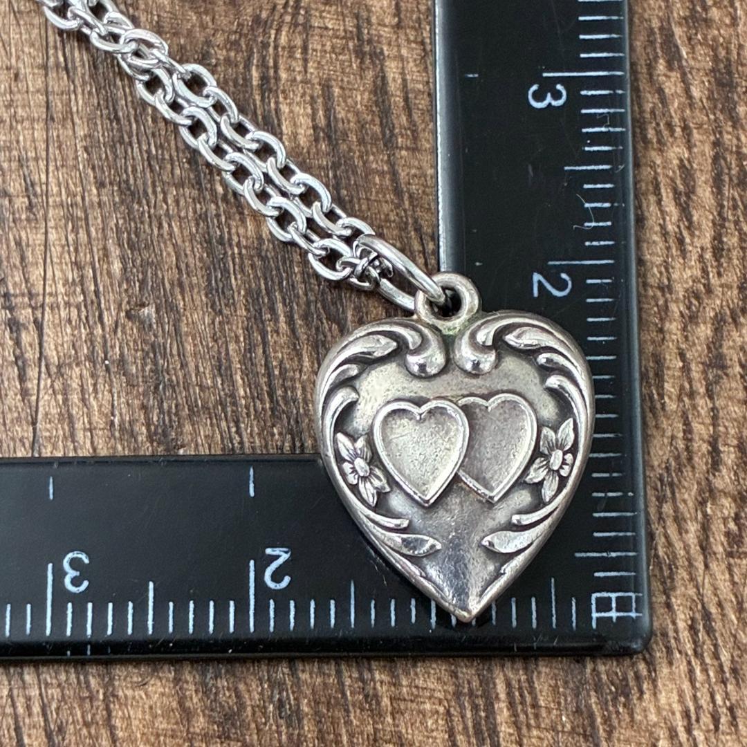 ●スウィートハートジュエリー ダブルハート シルバーヴィンテージネックレスNAV