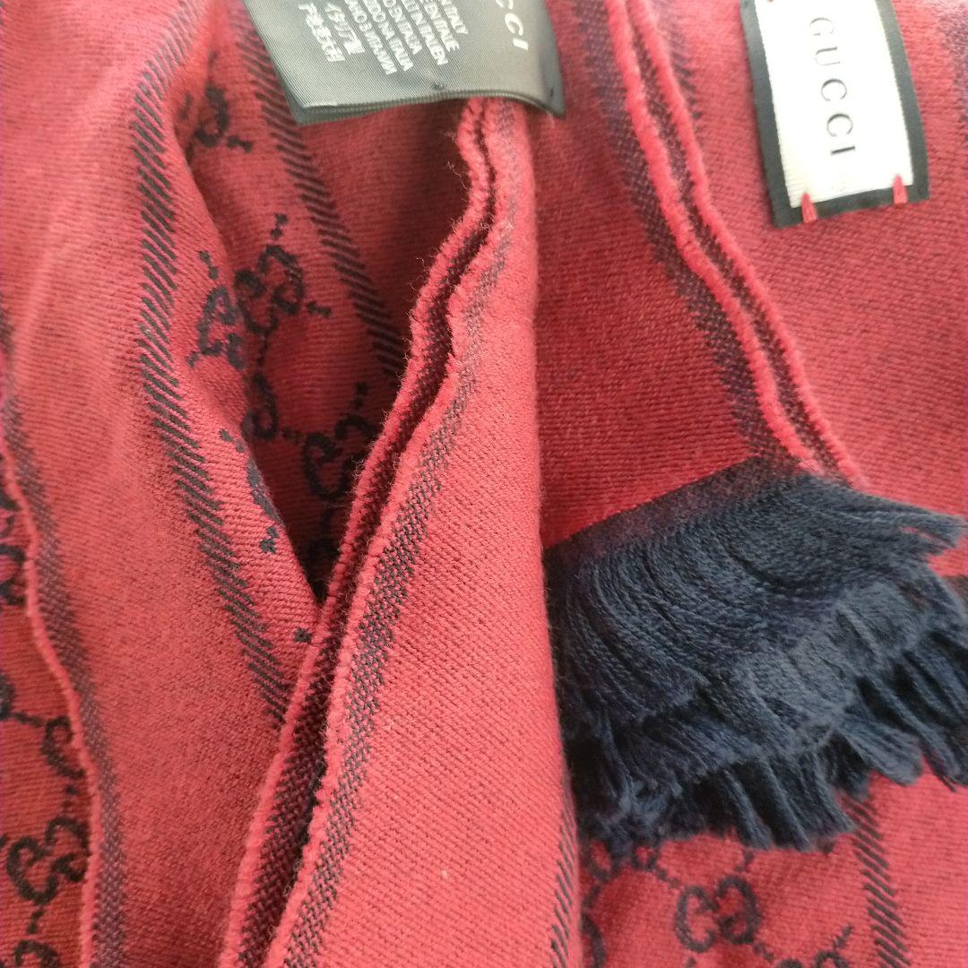 GUCCI ロゴパターン 赤 マフラー