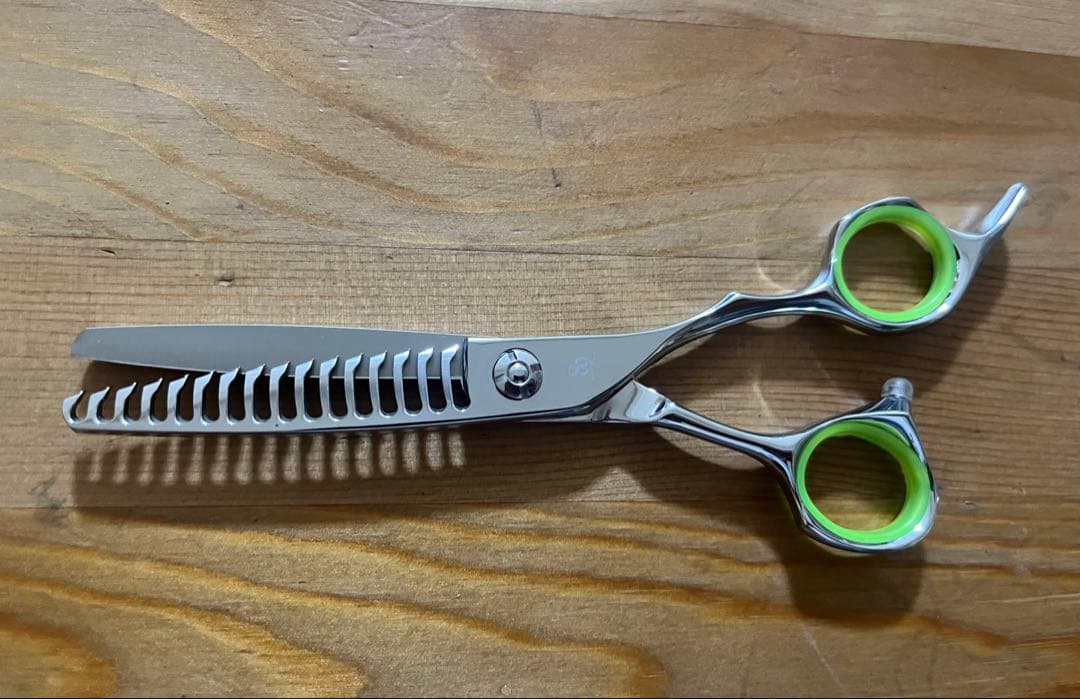 プレミアムセニングシザー ベアリング