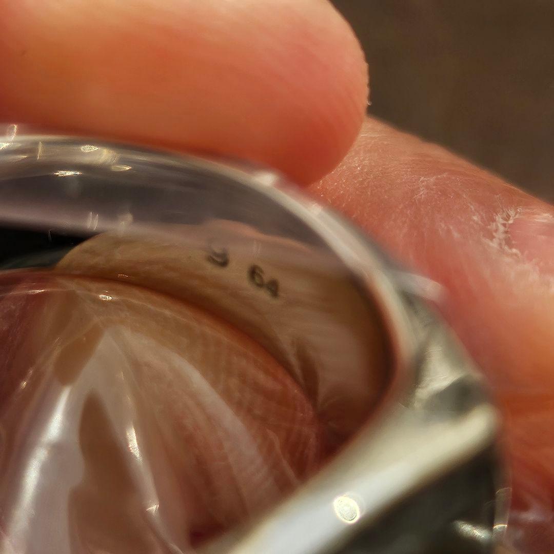 「1点もの現品」 サイズ64(約23号) トムウッド ラルビカイト クッション