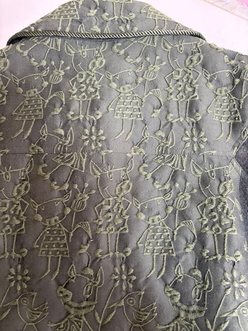 オリーブグリーン刺繍ロングコート