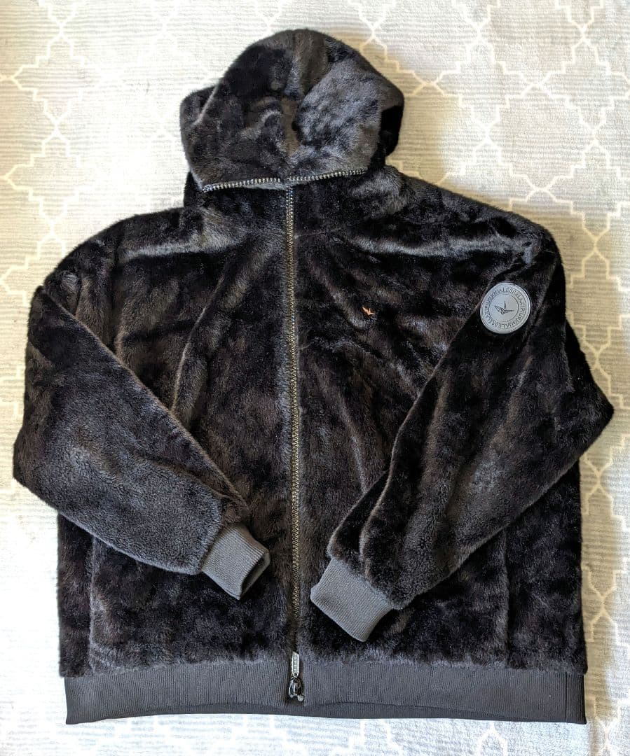 1PIU1UGUALE3 RELAX　 ボアパーカー 黒 size XL