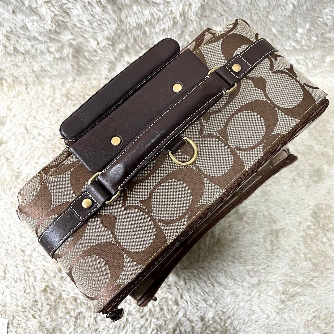 コーチ　キャリーケース　シグネチャー　2輪　キャンバス　レザー　ベージュ　茶色