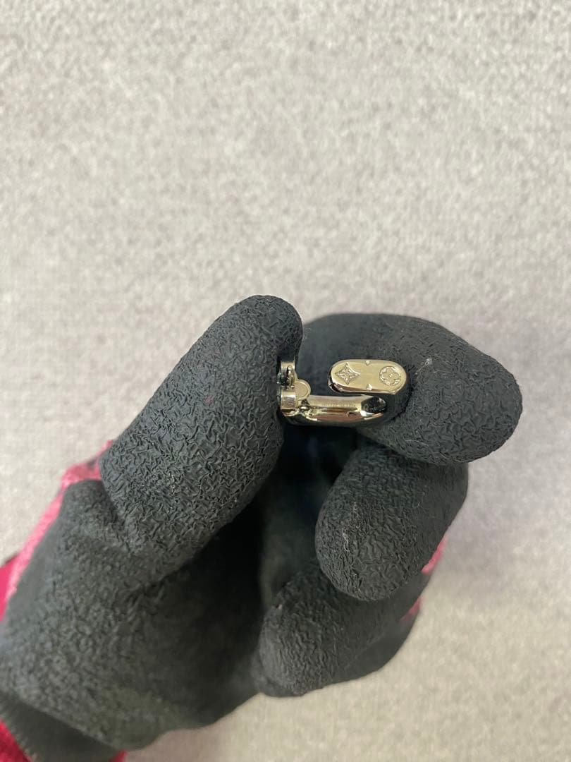 【美品】ルイヴィトン ピアス 片耳 スクエア モノグラム シルバー