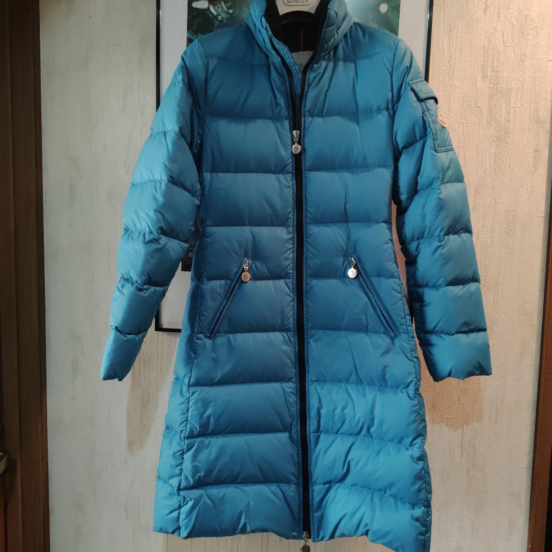 モンクレール青 フード付きダウンジャケット [中古品]