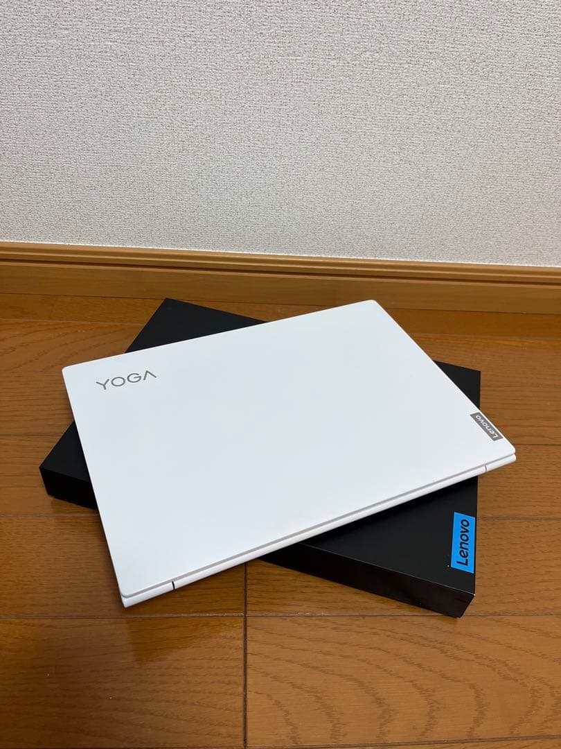 Windowsノート本体 Lenovo Yoga Slim 7 Carbon