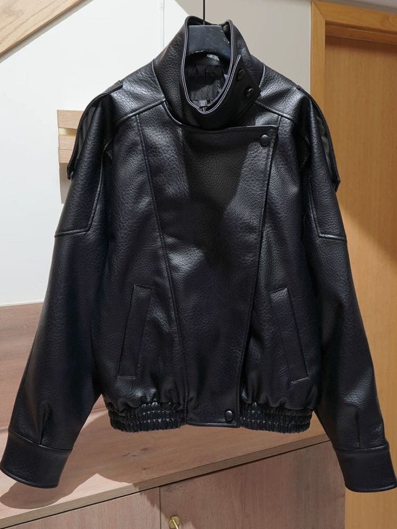 ZARAフェイクレザージャケット ブラック ハイネック Mサイズ
