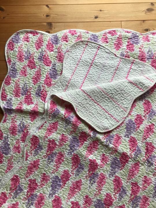 ローラアシュレイ マルチカバー 藤