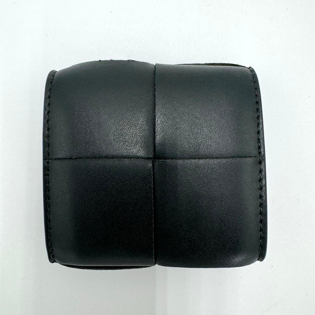 【超美品】ボッテガヴェネタ マキシイントレチャート カセット ケース