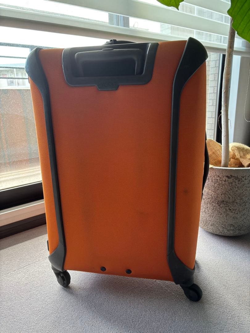 TUMI GEN4 キャリーケース　スーツケース　オレンジ 4輪　軽量