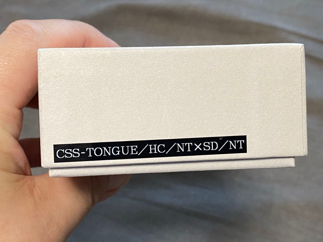 ワイルドスワンズ　タング　ナチュラル　シェルコードバン