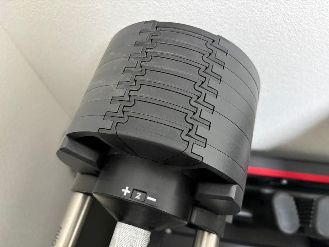 NUÖ 調整式ダンベル　32kg×2セット台座付き(1/3)
