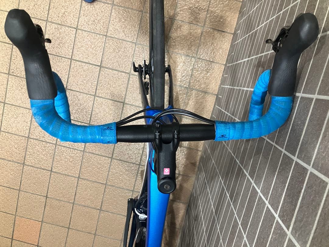 TREK EMONDA SL5 DISC 2021モデル　カーボンホイール