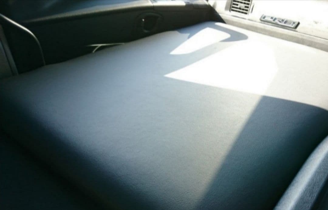 【新品】17スーパーグレート★フラット助手席 ブラックレザー★支柱付属【在庫有】