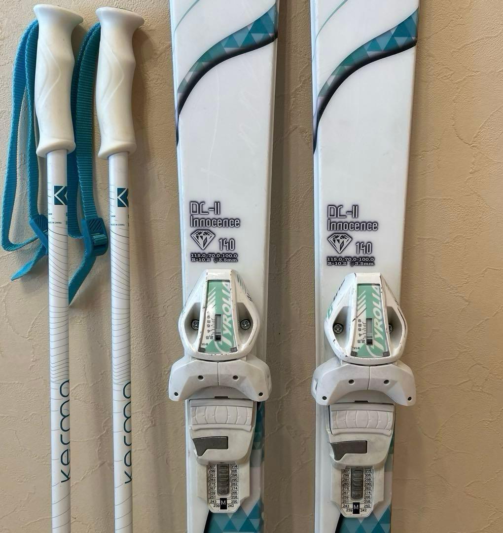 ◾️カービングスキーセット　板140㎝ ブーツ24.5㎝　女性用　レディース用