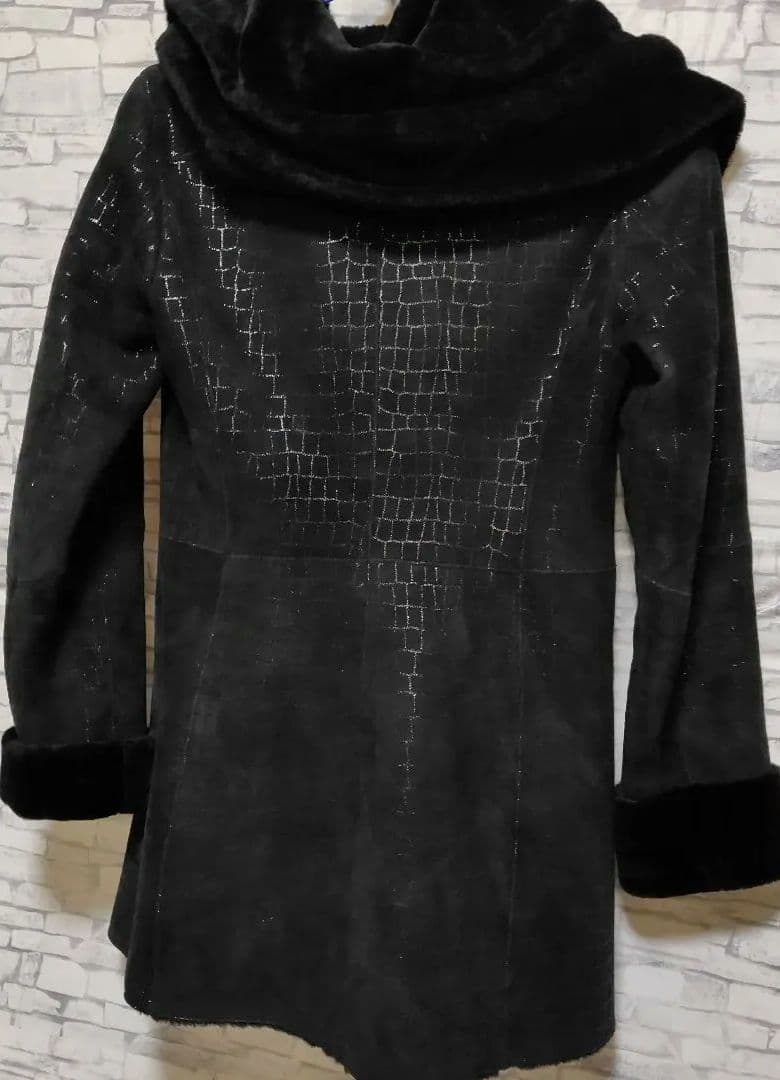 ARMANI COLLEZIONI ブラックコート 38ラムレザー