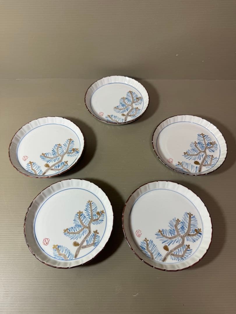 2929 有田焼　松文皿　5客　未使用