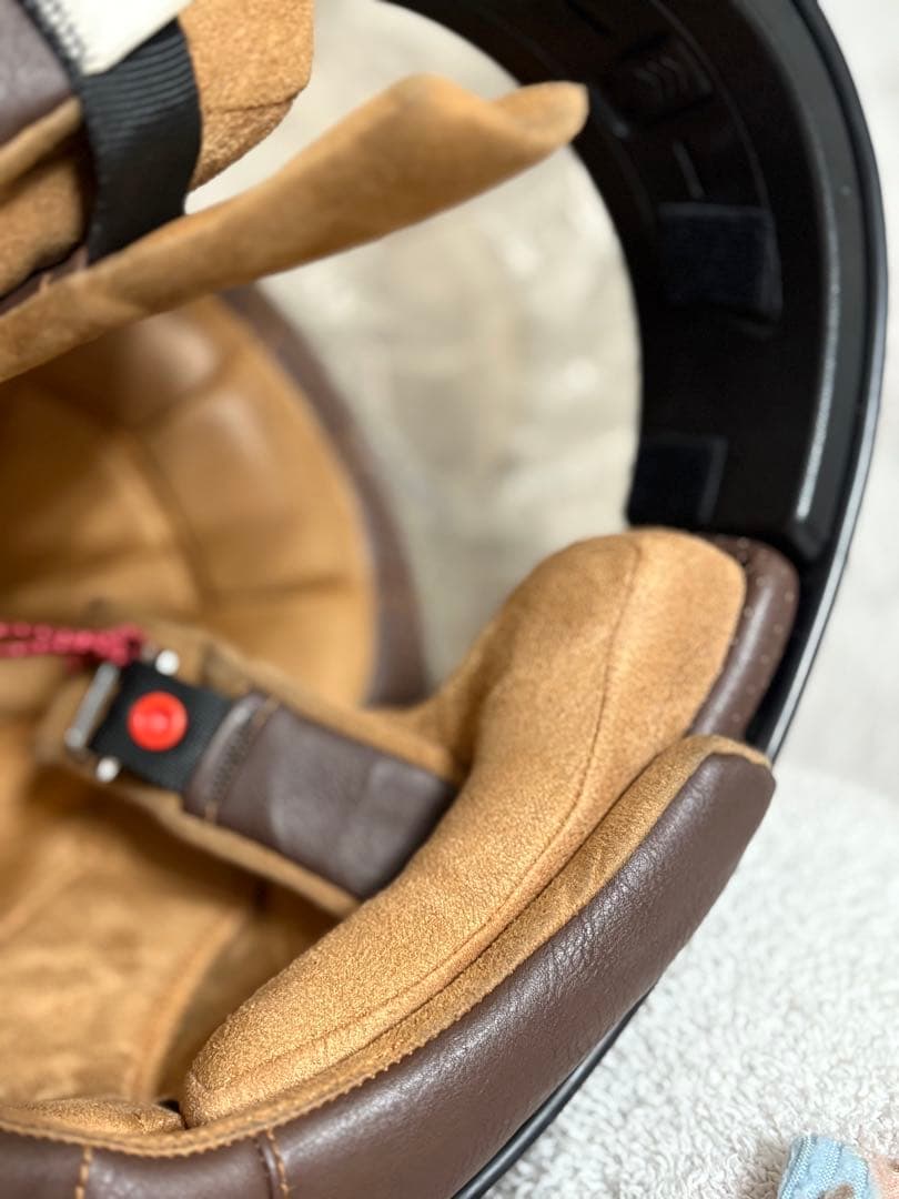 by City フルフェイスヘルメット ブラック/ゴールド ロードスターII