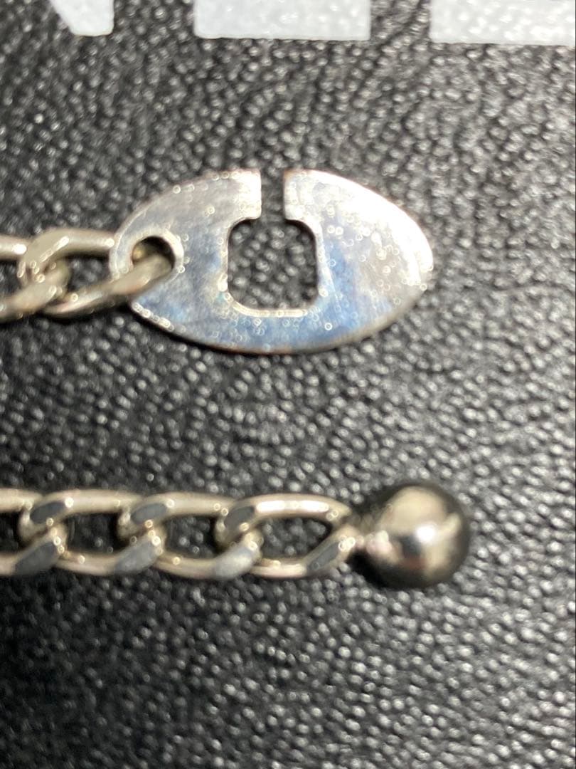 良品　CHANEL シャネル　プレートロゴ　キーホルダー　バックチャーム