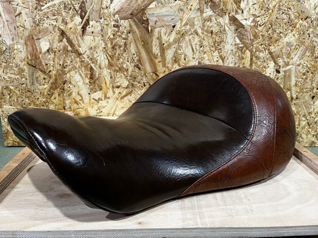 ハーレー スポーツスター シート ブラウン 04-06 10〜