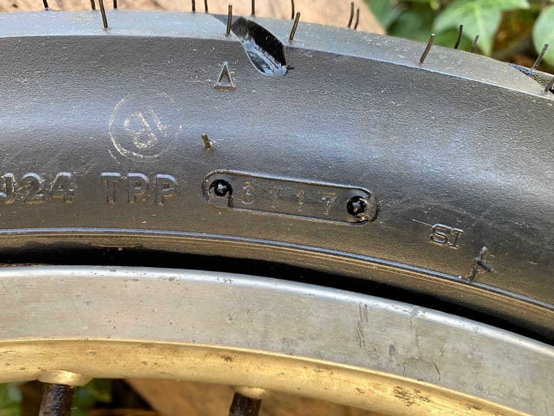 【A1】 KDX125SR 純正　フロントタイヤ