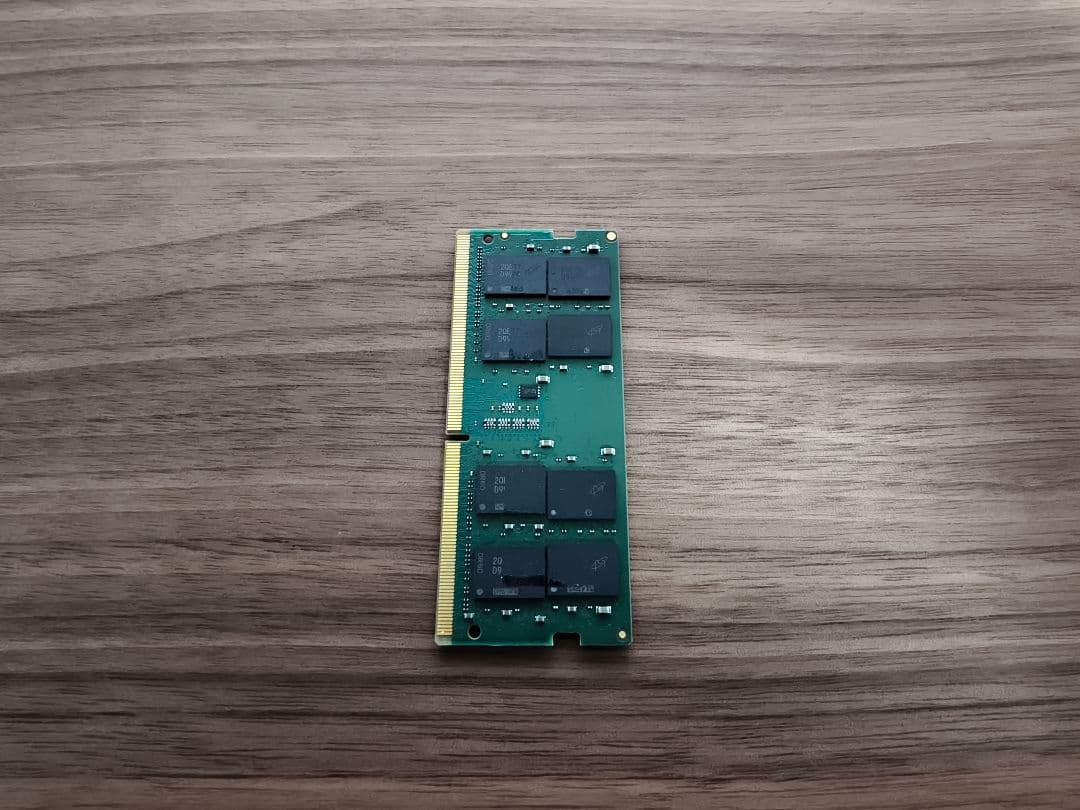 メモリー Crucial DDR4-2400 16GB