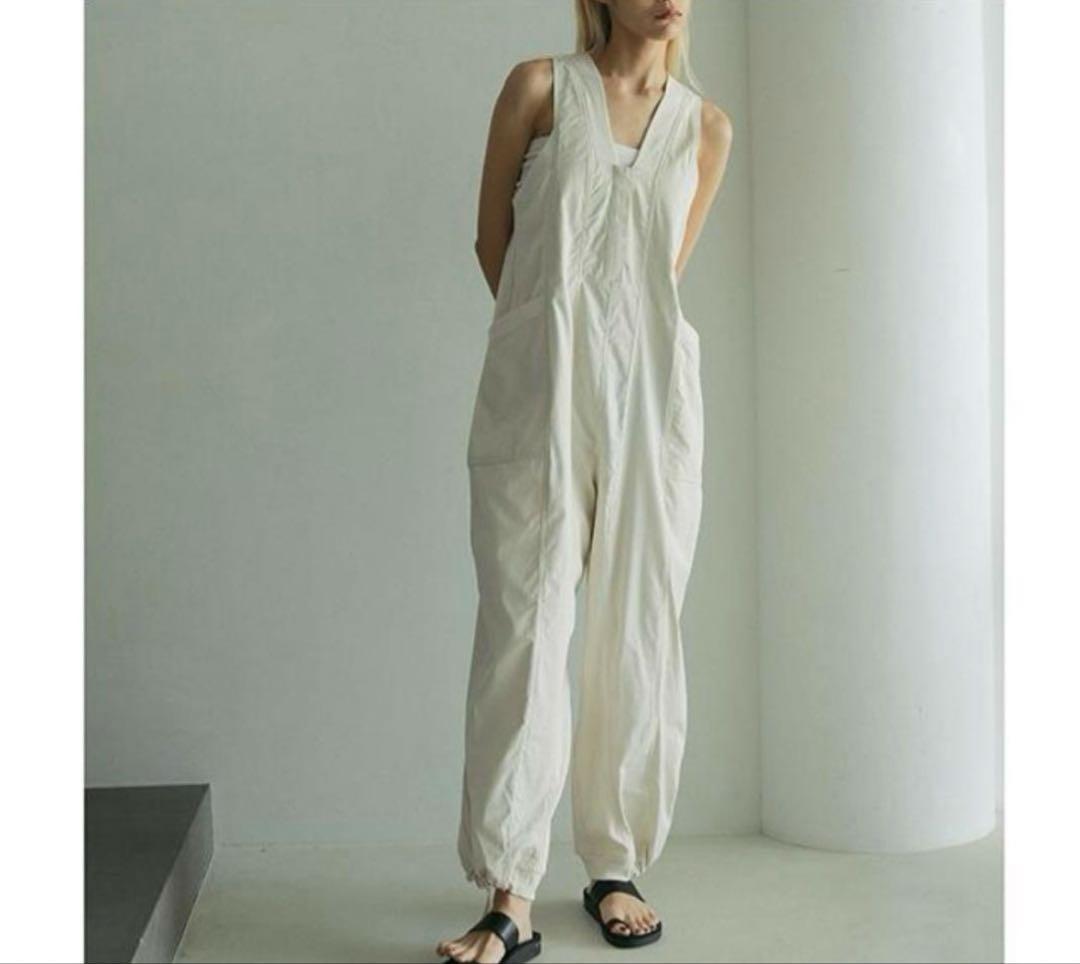 アンヌークDrawstring Vneck Combinaison