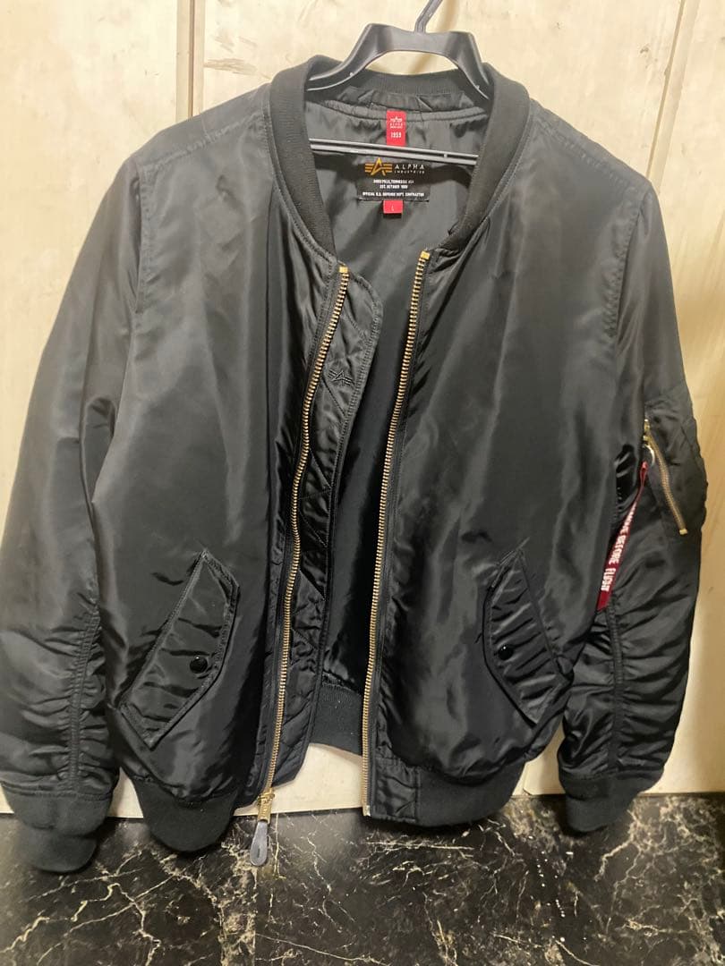 ALPHA /アルファ INDUSTRIES MA-1 フライトジャケット
