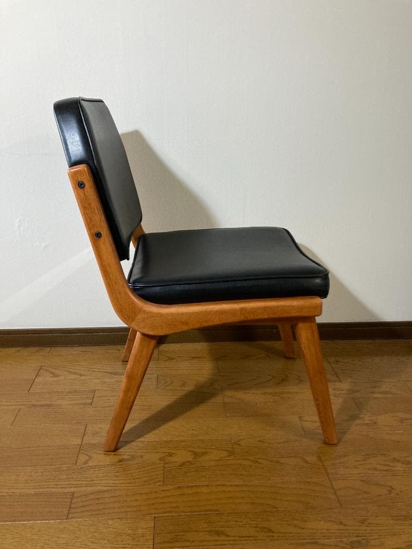 ACME FurnitureのSIERRA CHAIR 黒